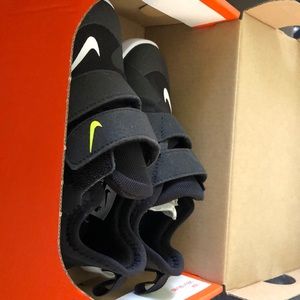 Nike Free RN 5.0 toddler size 9c